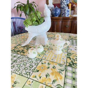 VTG Calico Tablecloth 100% Cotton 81”L x 62”W Windham Weavers Yellow Grn Cottage